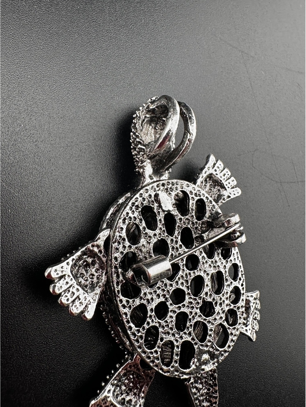 Turtle-Shaped Brooch with Abalone Shell Inlay Rhinestones 🦩 - Picture 3 of 5